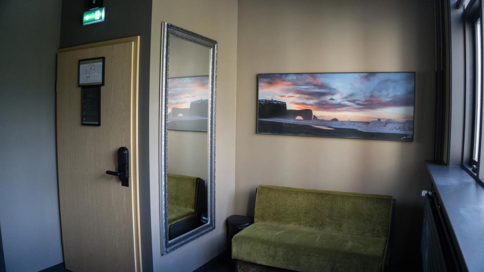 Nordic Hostel Рейкьявик Экстерьер фото